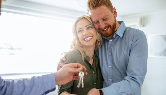 Overcoming First-Time Home Buying Fears: Strategies and Benefits of Working with an Estate Agent